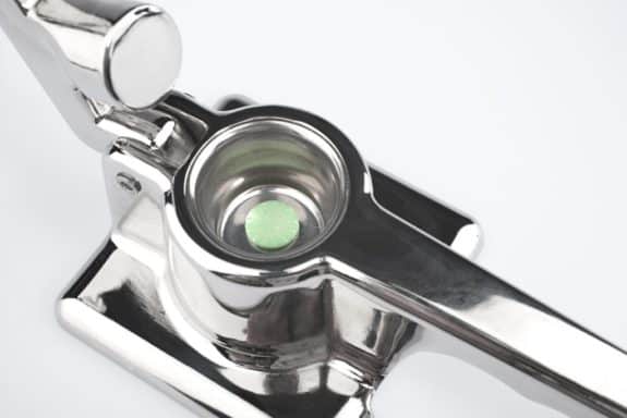 Unkapputtbar, selbst im Pillen-Knacker
Foto: Grünenthal Group