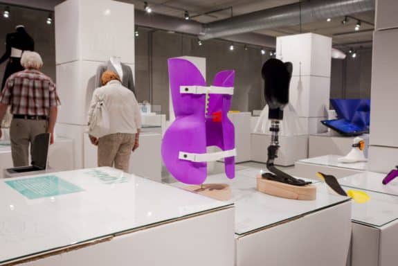 Ansicht 05_Prothesen_3D Print NOW a design (r)evolution_Cube_expo (49)