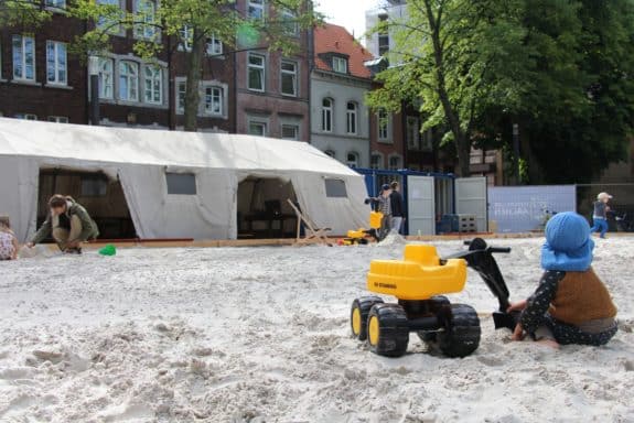 Früher Vogel fängt den jungfräulichen Sand. (Foto: Stadt Aachen_Nadine Jungblut)