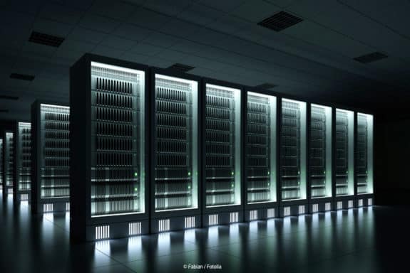 Datencenter mit Servern (3 D-Rendering_Fotolia)