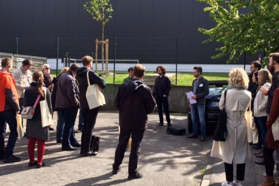 Teilnehmende des Urban Factory Lab vor dem e.GO Werk_Stadt Aachen Elena Reinders