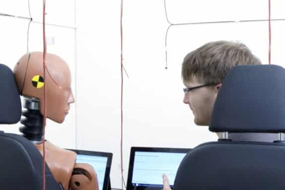 Der Aachen Comfort Cube (ACCu) im Lehrstuhl fuer Gebaeude- und Raumklimatechnik des E.ON ERC Energy Research Centers der RWTH Aachen. Probanden im Kubus bewerten individuell den thermischen Komfort und Empfinden verschiedener Lueftungskonfigurationen. Foto: Peter Winandy