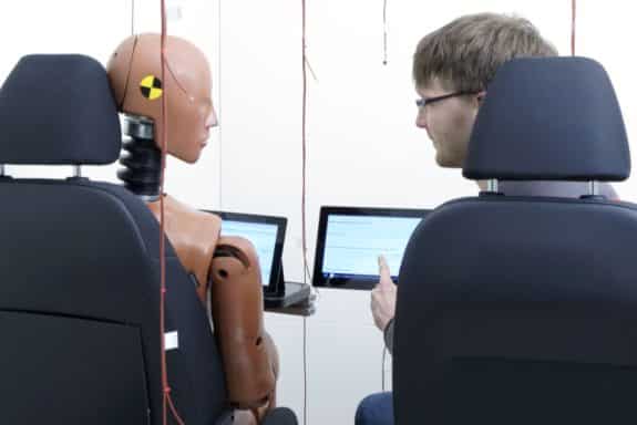 Der Aachen Comfort Cube (ACCu) im Lehrstuhl fuer Gebaeude- und Raumklimatechnik des E.ON ERC Energy Research Centers der RWTH Aachen. Probanden im Kubus bewerten individuell den thermischen Komfort und Empfinden verschiedener Lueftungskonfigurationen.