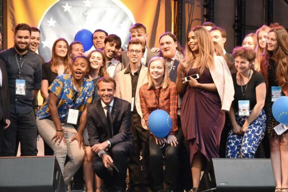 picallwinnersstagewmacron-karlspreisstiftung-andreas-herrmann