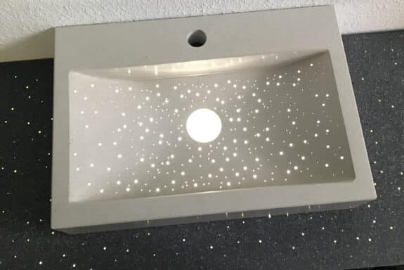 beleuchtetes Waschbecken_LUCEM_Stadt Aachen