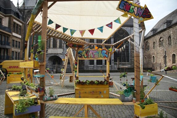 Mutterschiff salatbar