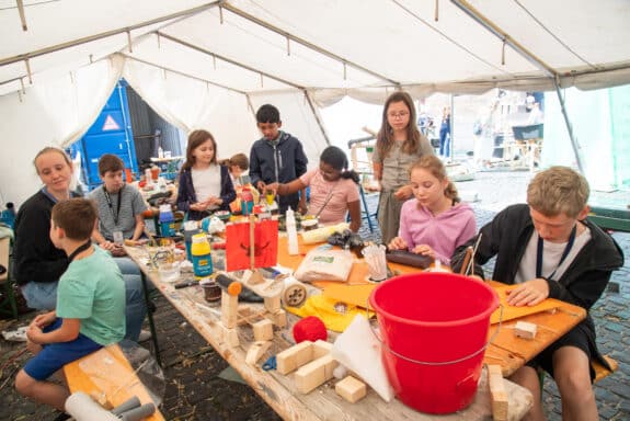 Arbeitstisch_Finale Archimedische Werkstatt-Heike Lachmann